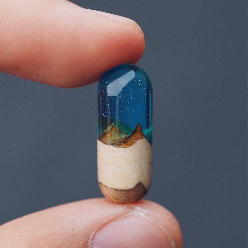 Wood Resin Galaxy Capsule Pendant – Handmade Mini Landscape Necklace Charm